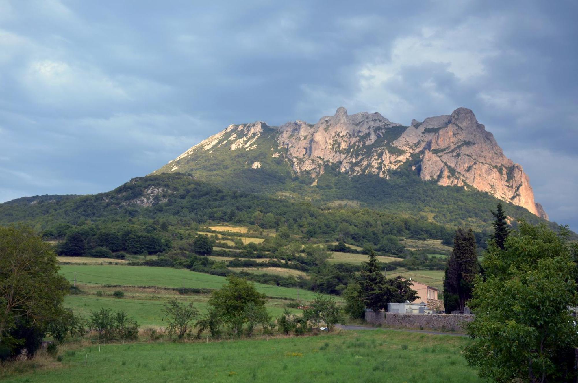 Le Chateau Camps-sur-l'Agly Экстерьер фото